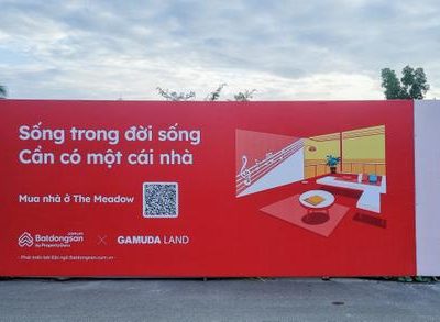 Biến Tường Rào Dự Án Thành Nơi Kể Câu Chuyện Truyền Thông Sáng Tạo