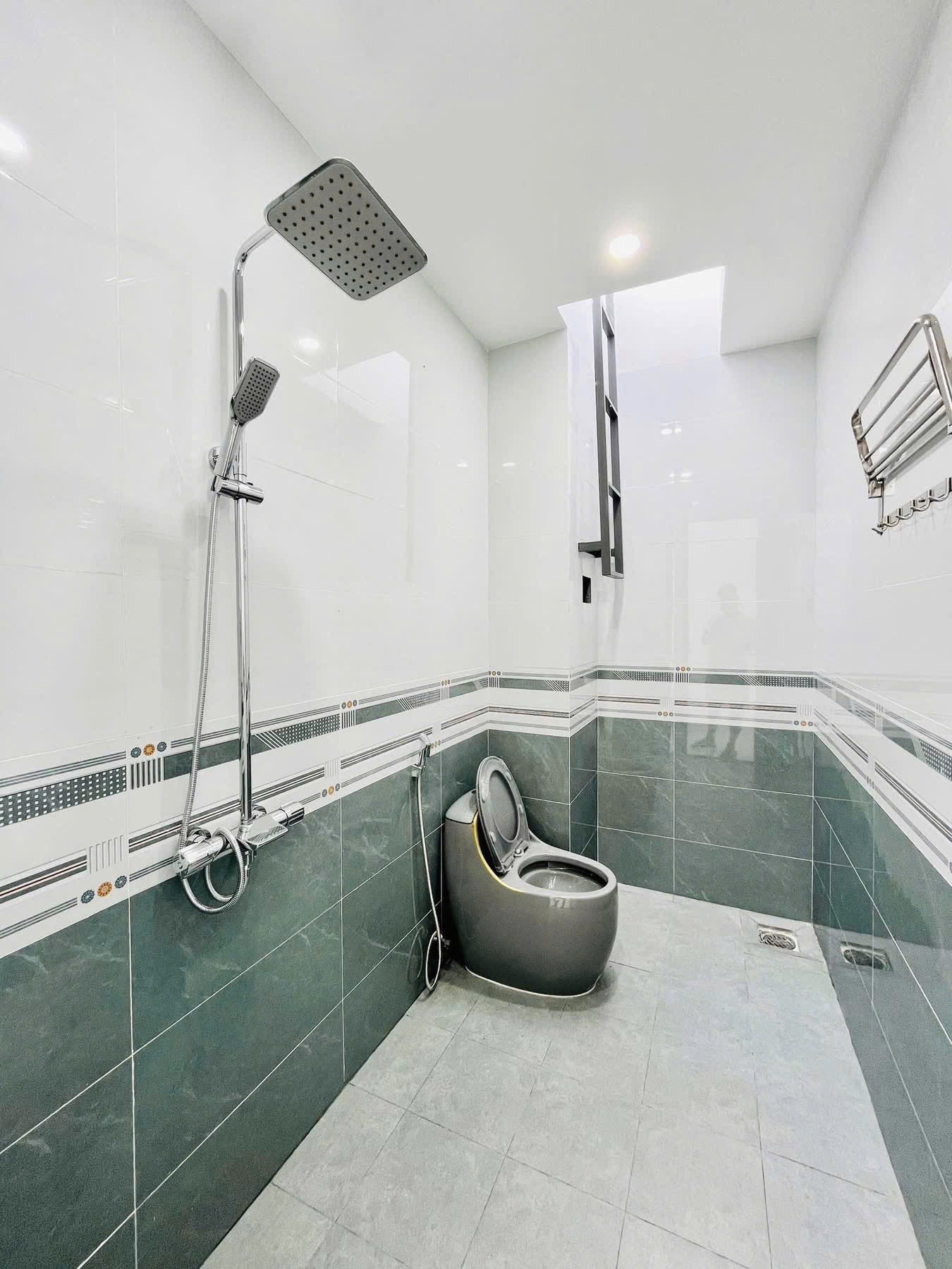 Bán Nhà Mặt Tiền 90m² MT B3 Cuebua Buôn Ma Thuột – Hiện Đại Full Nội Thất