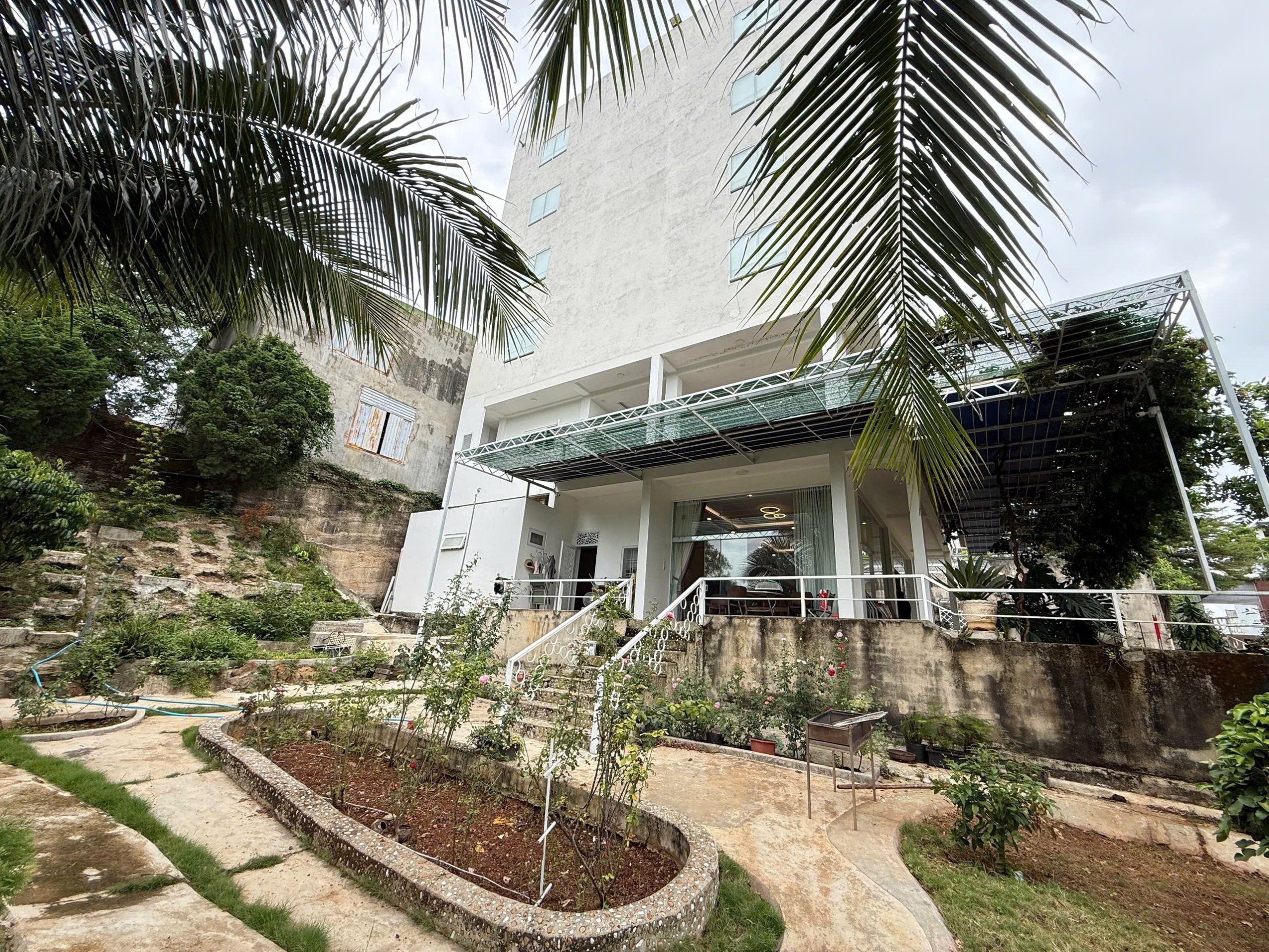 Bán Biệt thự 1753m² Y Ngông, Tân Tiến BMT – Giá 25 Tỷ, Sân vườn & Nhà yến
