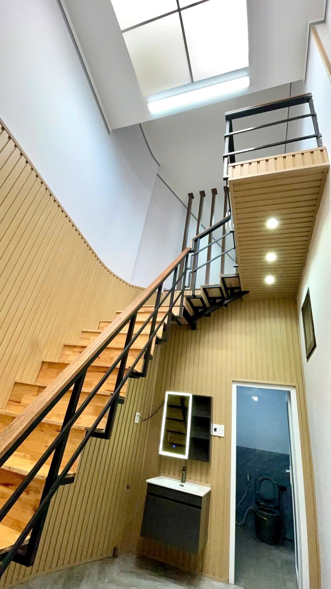 Bán Nhà Hẻm 51m² Trung Tâm Hẻm 38 Hồ Tùng Mậu – 2 Tỷ 390 Triệu