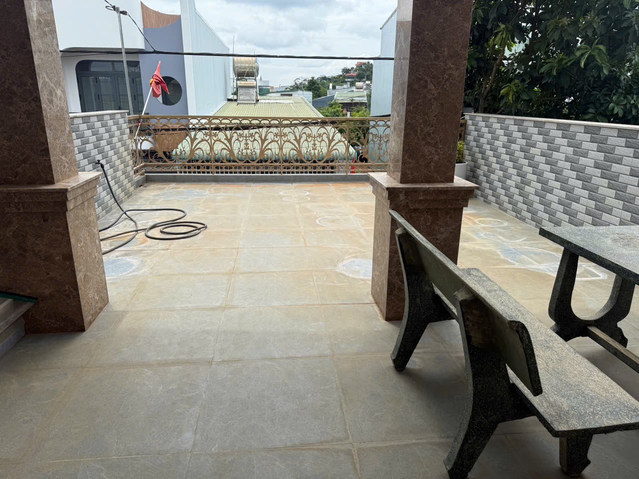 Bán Nhà Hẻm 105m² Y Moan Buôn Ma Thuột – Full Nội Thất 3 Tỷ 999