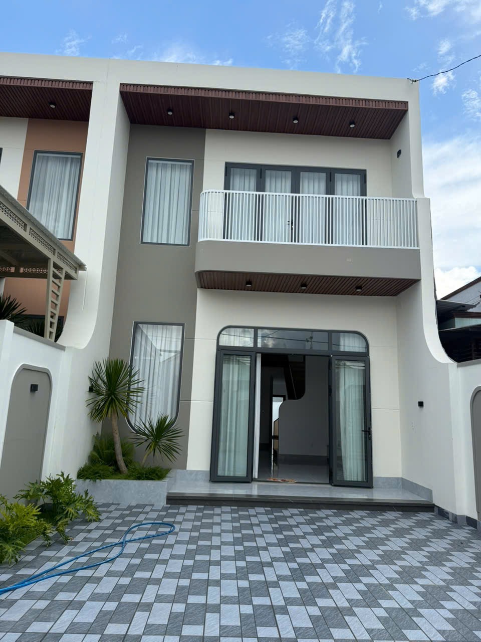 Bán Nhà phố 186m² Đường C TDP 3 Buôn Ma Thuột – Full Nội Thất Giá 4.35 Tỷ