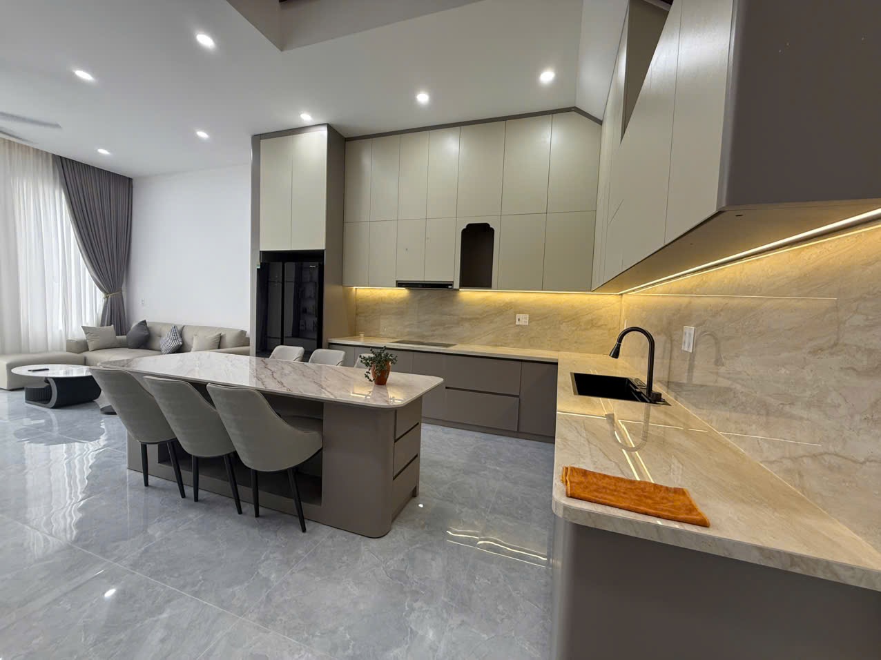 Bán Nhà phố 186m² Đường C TDP 3 Buôn Ma Thuột – Full Nội Thất Giá 4.35 Tỷ