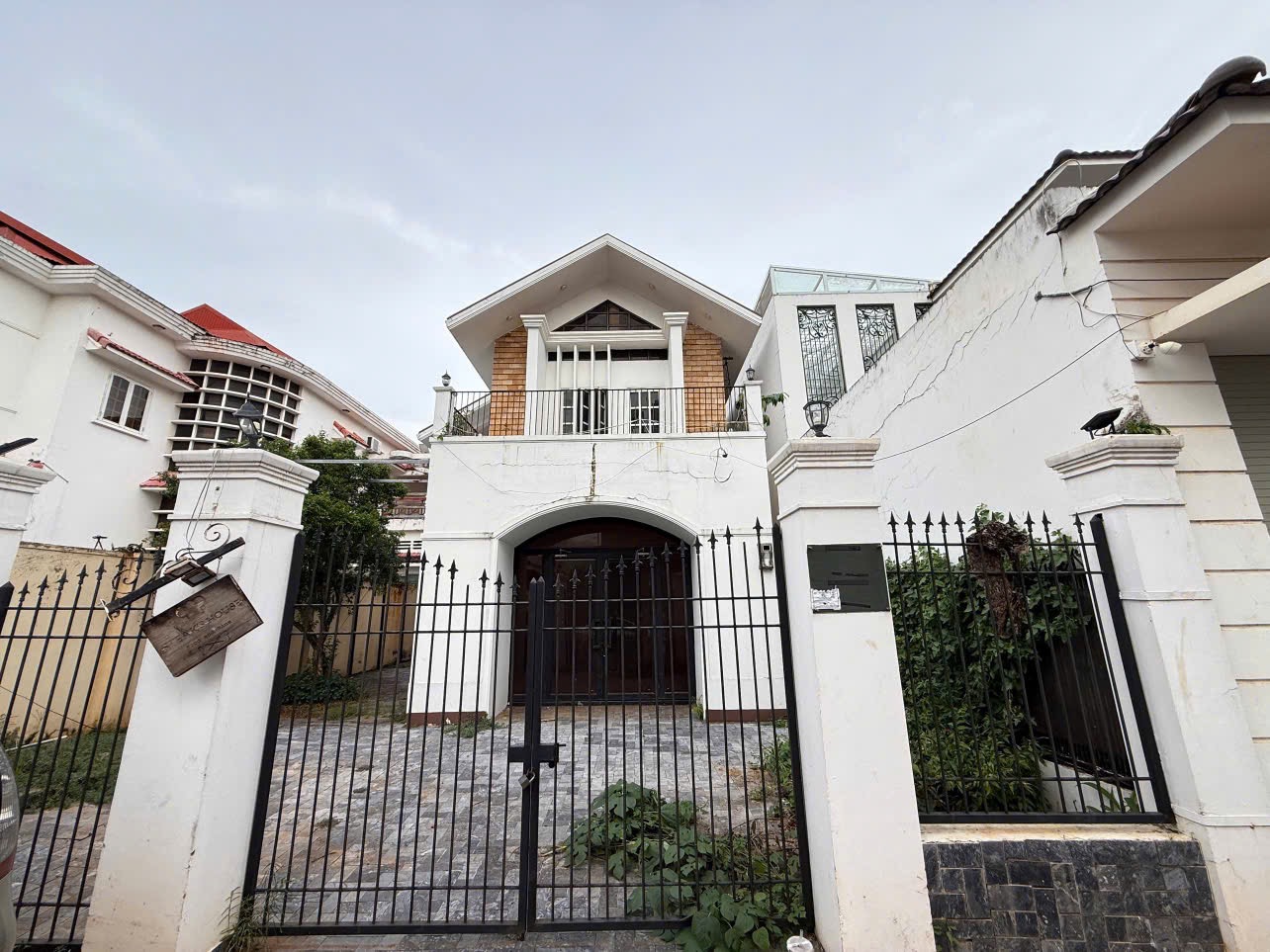 Bán Biệt thự 260m² Phường Tân Lợi BMT – Trung Tâm Thành Phố Giá 25 Tỷ
