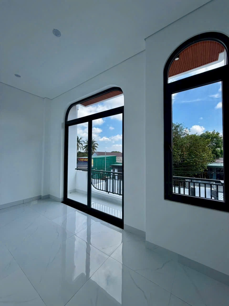Bán Nhà Mặt Tiền 105m² Đường Nguyễn Trường Tộ Ea Kao – Full Nội Thất 3 Tỷ 380 Triệu