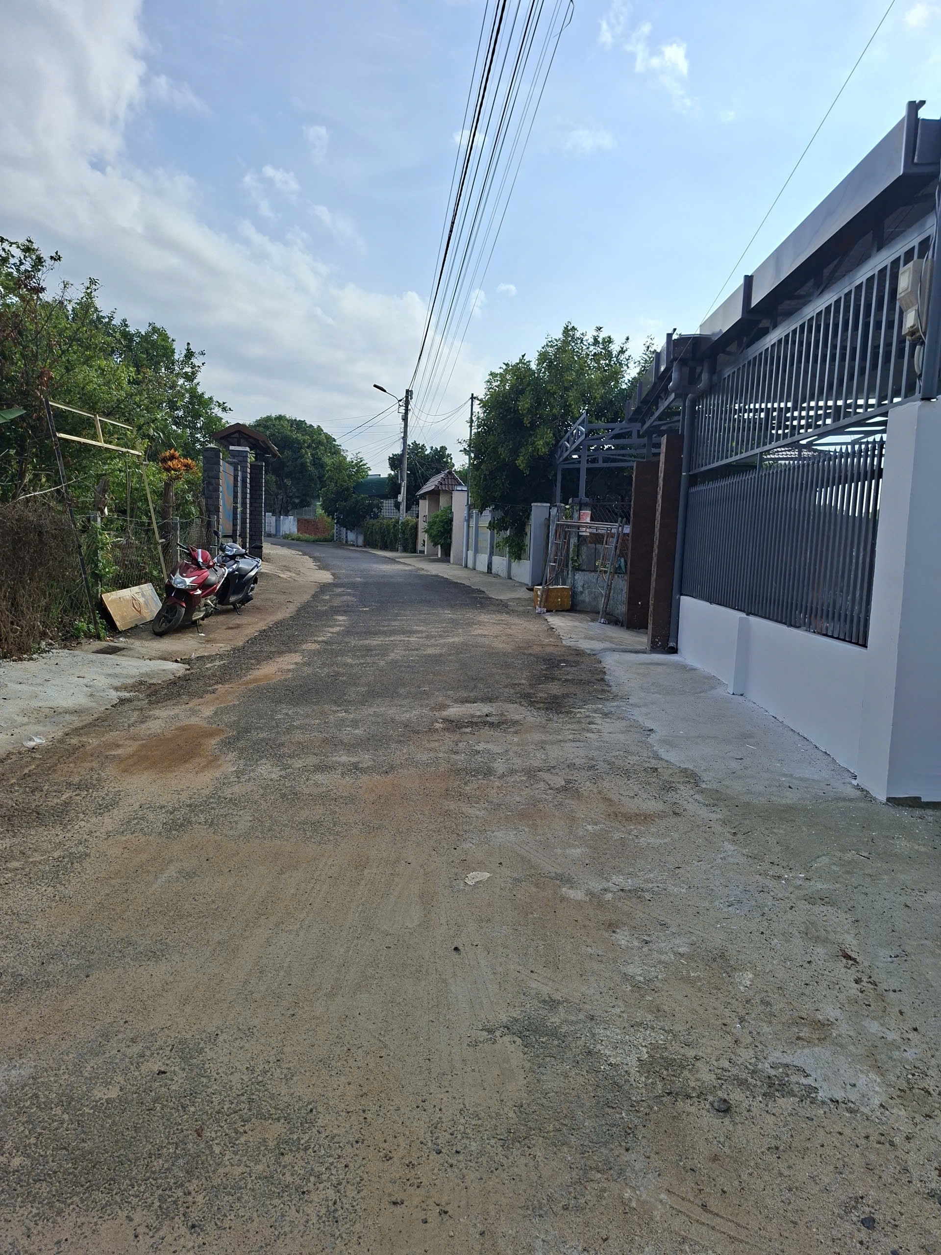 Bán Đất Nền 320m² Hẻm 118 Y Nuê Buôn Ma Thuột – Giá 2 Tỷ 350 Triệu