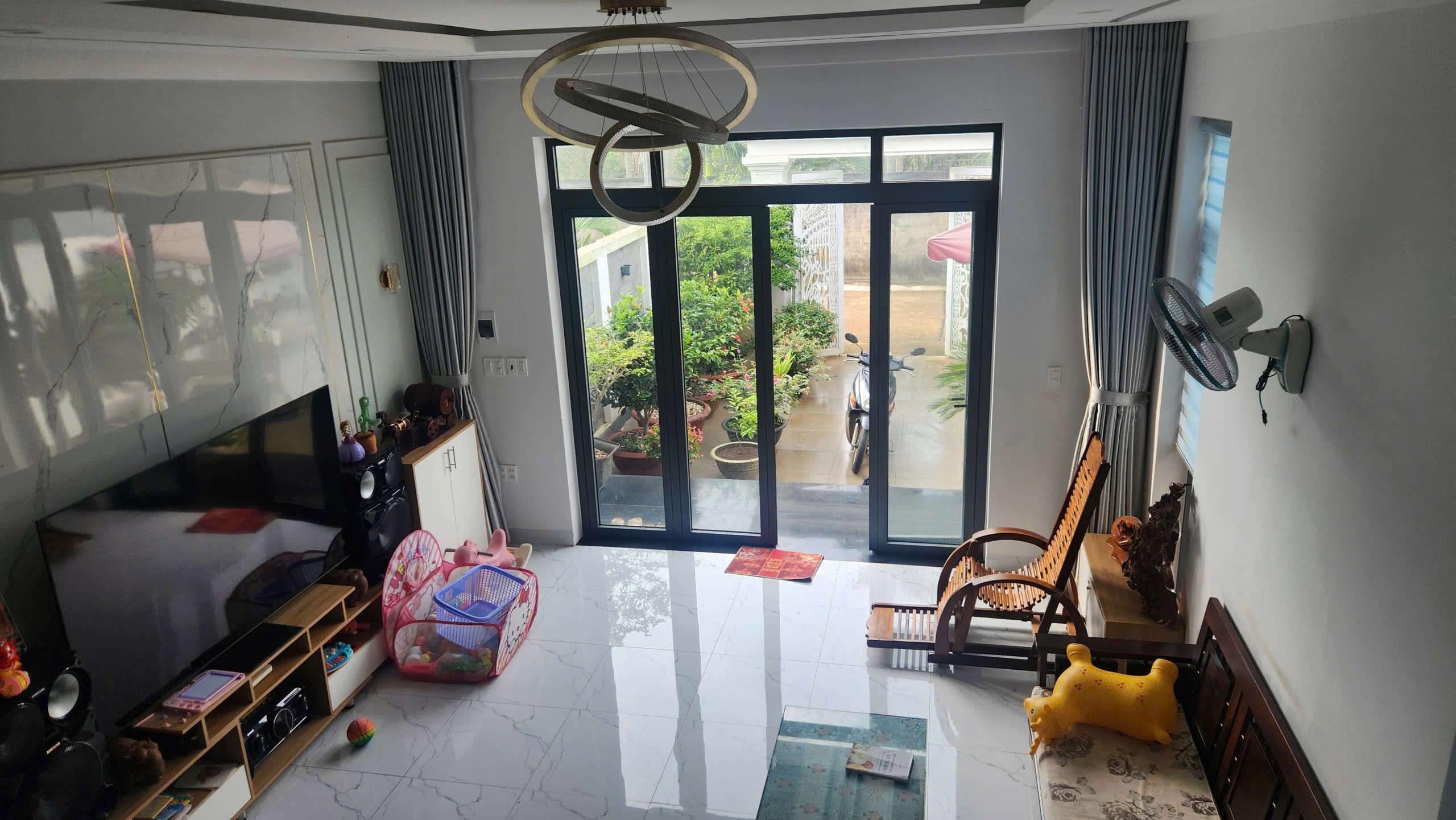 Bán Nhà Sân Vườn 328m² Hẻm Nguyễn Lương Bằng Tân Lập – 4 Tỷ 390 Triệu