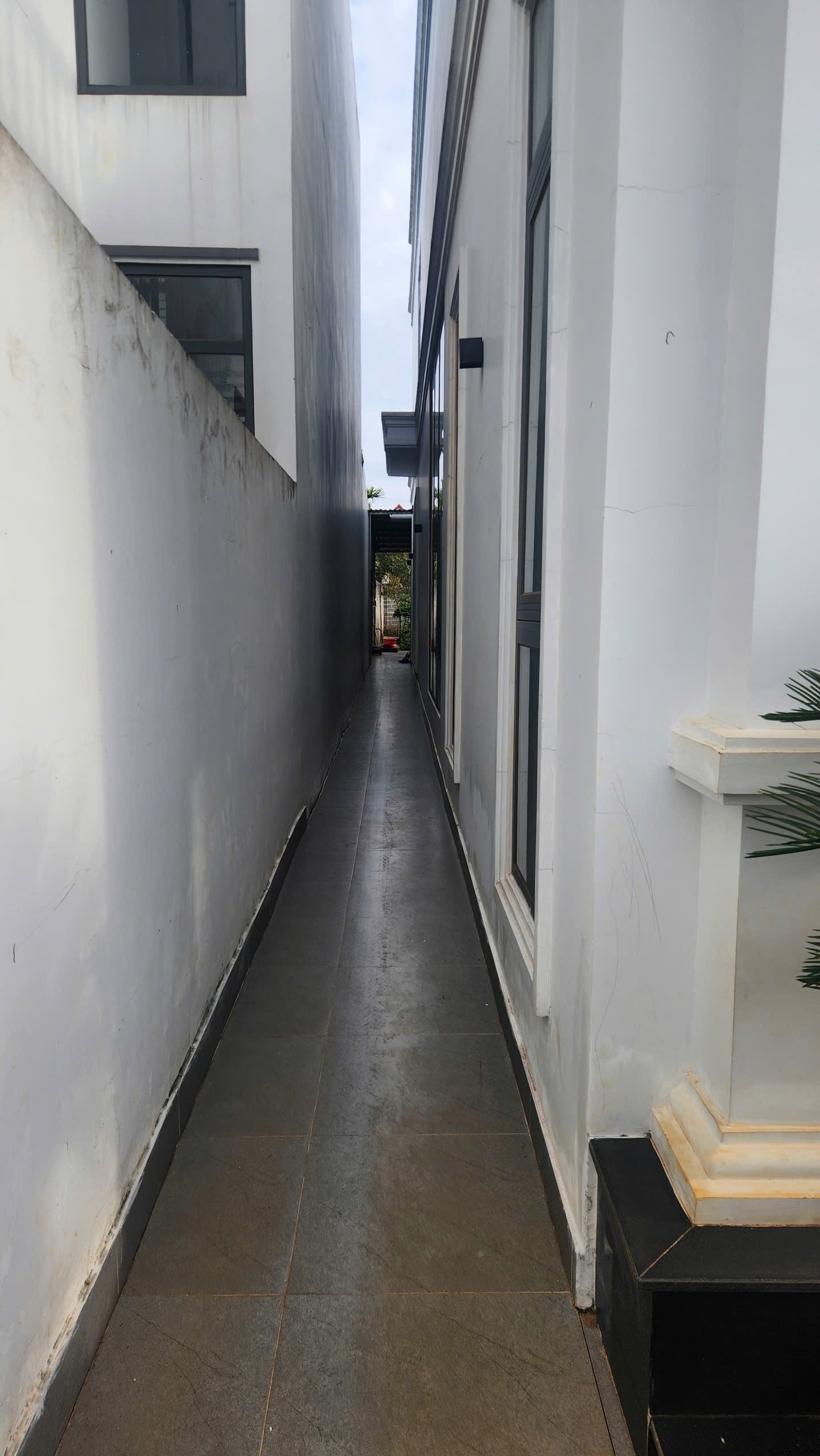 Bán Nhà Sân Vườn 328m² Hẻm Nguyễn Lương Bằng Tân Lập – 4 Tỷ 390 Triệu
