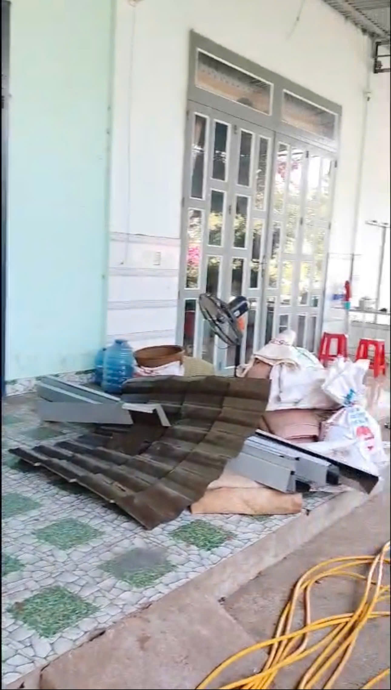Bán Nhà Hẻm Cấp 1 Tỉnh Lộ 8 Diện Tích 170m² – Cách KCN Tân An 5km