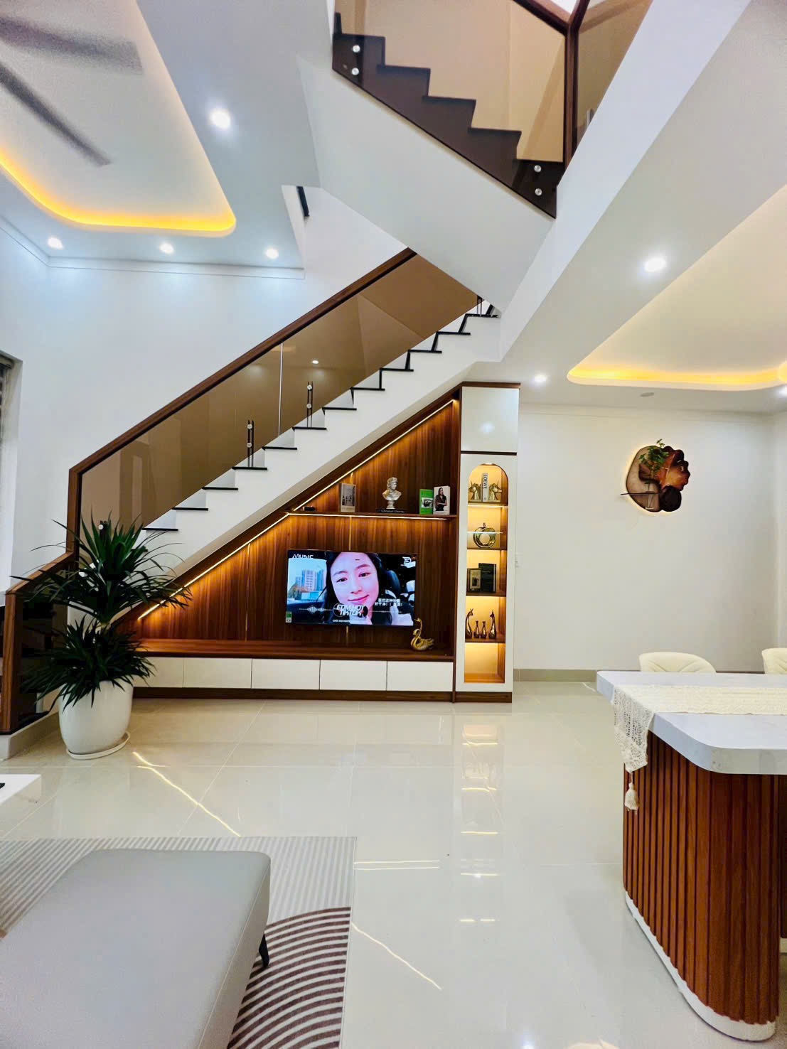 Bán Nhà Mặt Tiền 110m² Đường Lê Minh Xuân Tân An BMT – Giá 5 Tỷ 950 Triệu