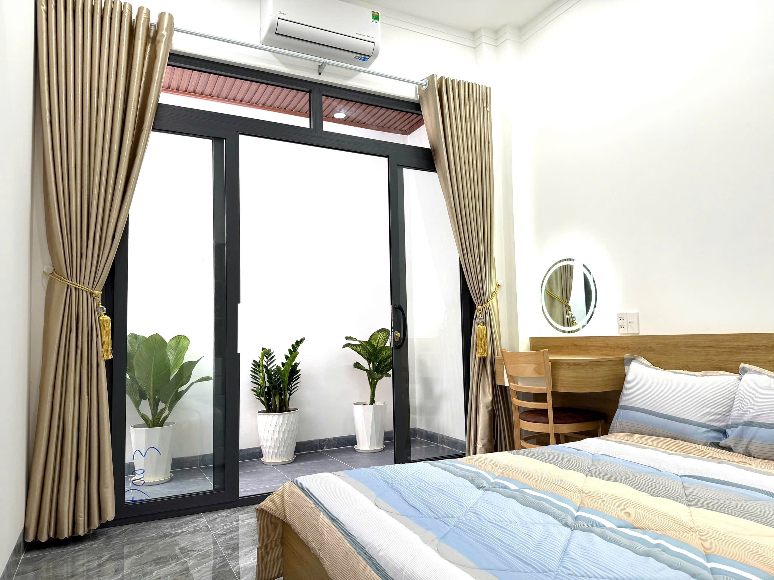 Bán Nhà Phố 90m² Hẻm 18m Đường 19/5 Buôn Ma Thuột – Full Nội Thất 3 Tỷ 7