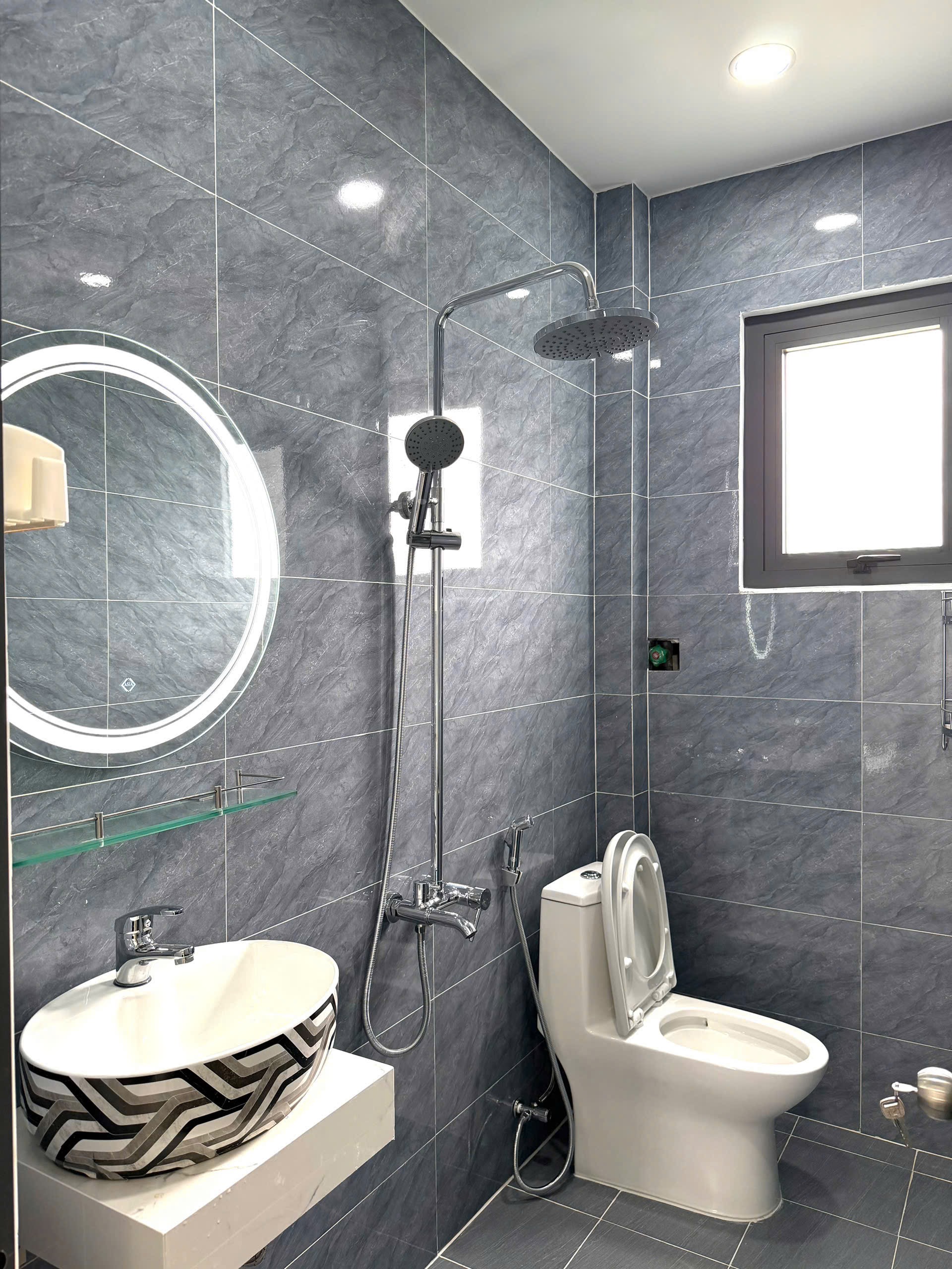 Bán Nhà Phố 90m² Hẻm 18m Đường 19/5 Buôn Ma Thuột – Full Nội Thất 3 Tỷ 7