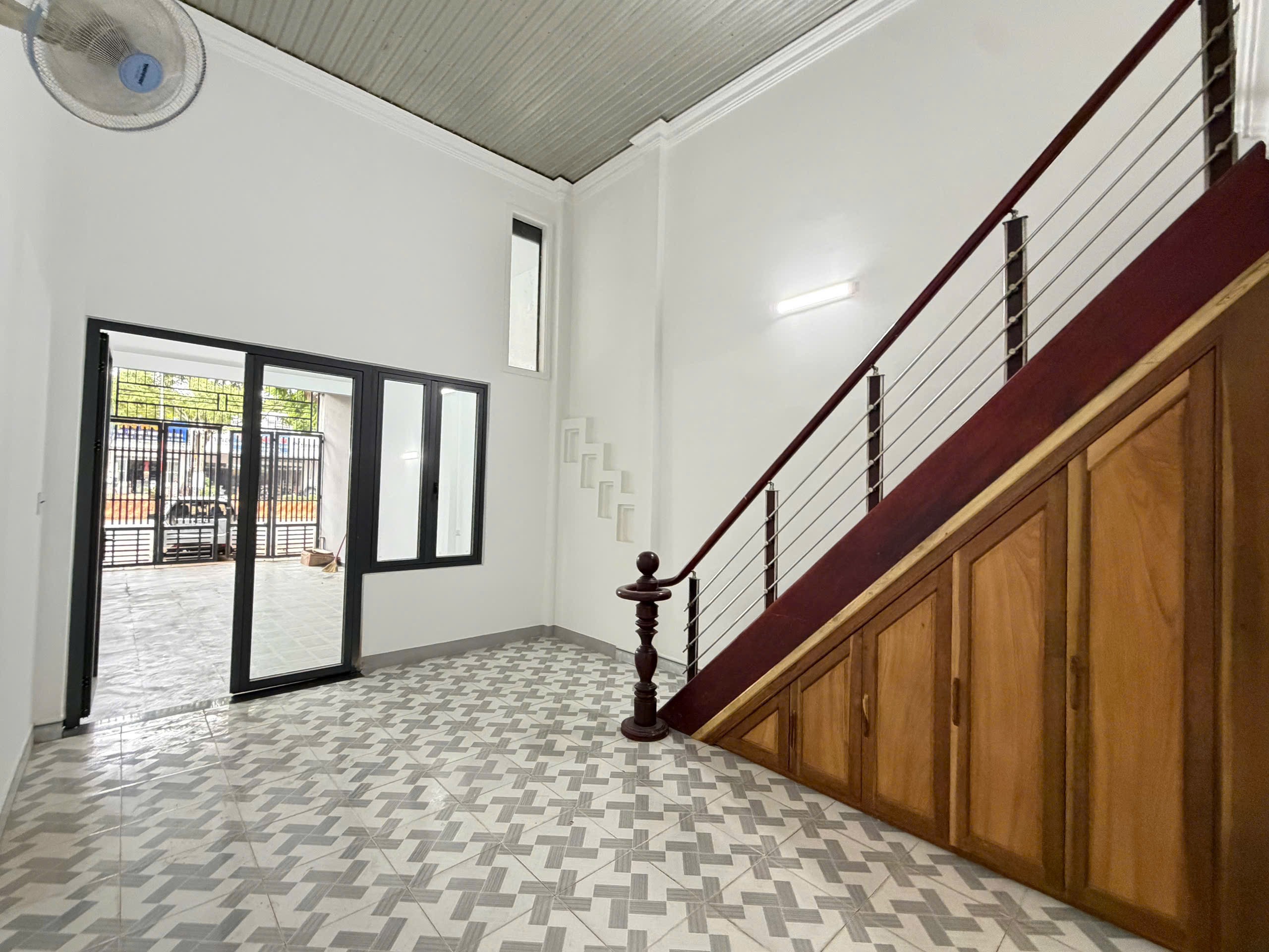 Bán Nhà Mặt Tiền 136m² Phạm Văn Đồng Tân Lập BMT – Giá 4 Tỷ 650 Triệu