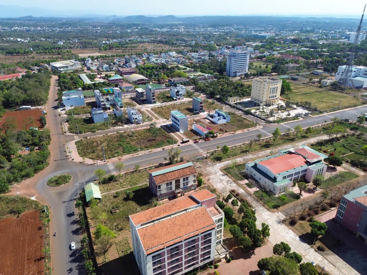 Bán Đất Nền 360m² Đường Lê Văn Lương Tân An BMT – Mặt Tiền 15m Giá 25 Tỷ