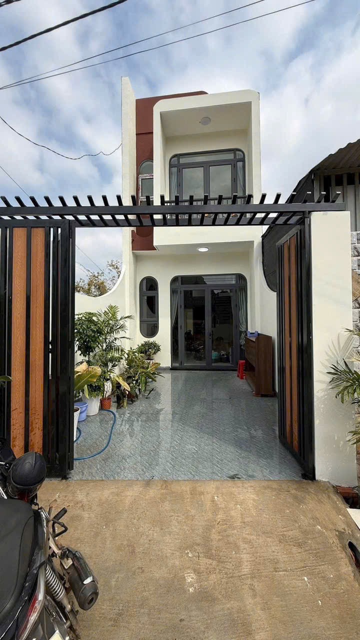 Bán Nhà Hẻm 100m2 Trần Quý Cáp BMT – View Đại Lộ Đông Tây Giá 3 Tỷ 8