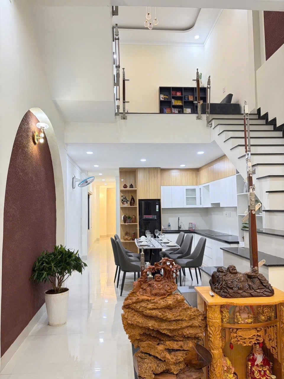 Bán Nhà Hẻm 100m2 Trần Quý Cáp BMT – View Đại Lộ Đông Tây Giá 3 Tỷ 8
