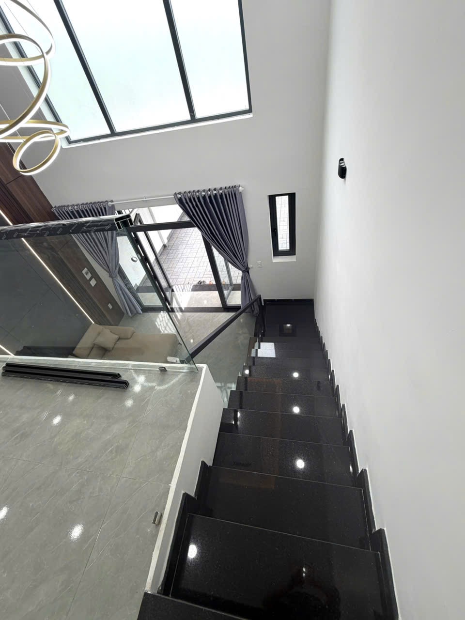 Bán Nhà Mê Lửng 100m² Thôn 4 Cư Êbur BMT – 2 Tỷ 490 Triệu