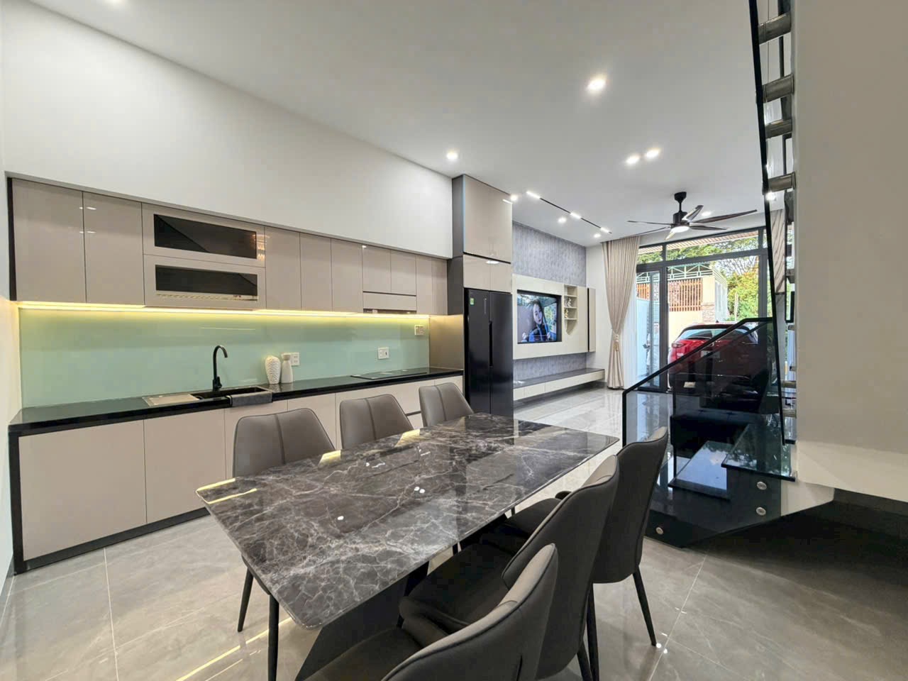 Bán Nhà Hẻm 100m² Mai Thị Lựu Phường Ea Tam – 3 Tỷ 850 Triệu Full Nội Thất
