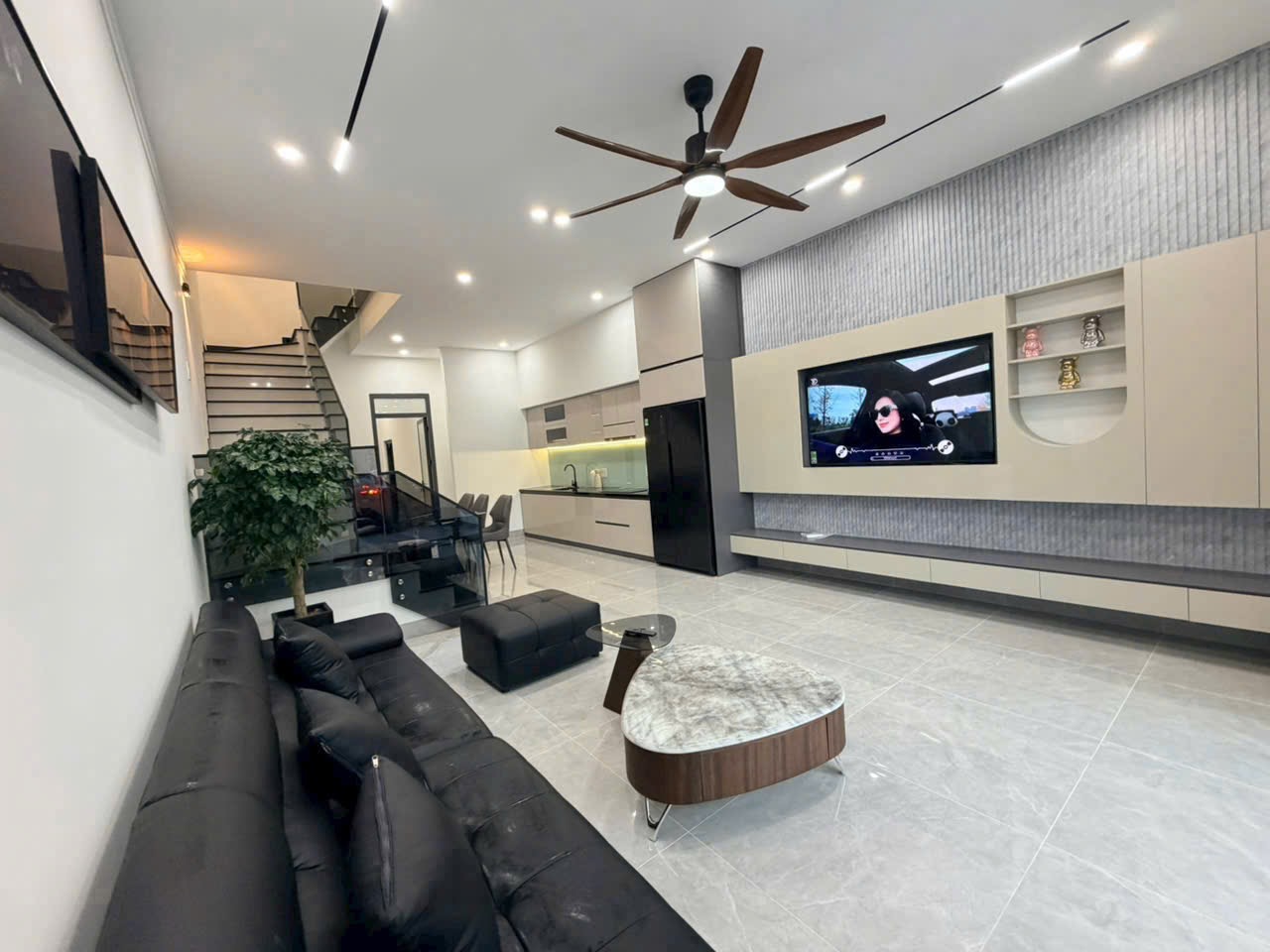 Bán Nhà Hẻm 100m² Mai Thị Lựu Phường Ea Tam – 3 Tỷ 850 Triệu Full Nội Thất