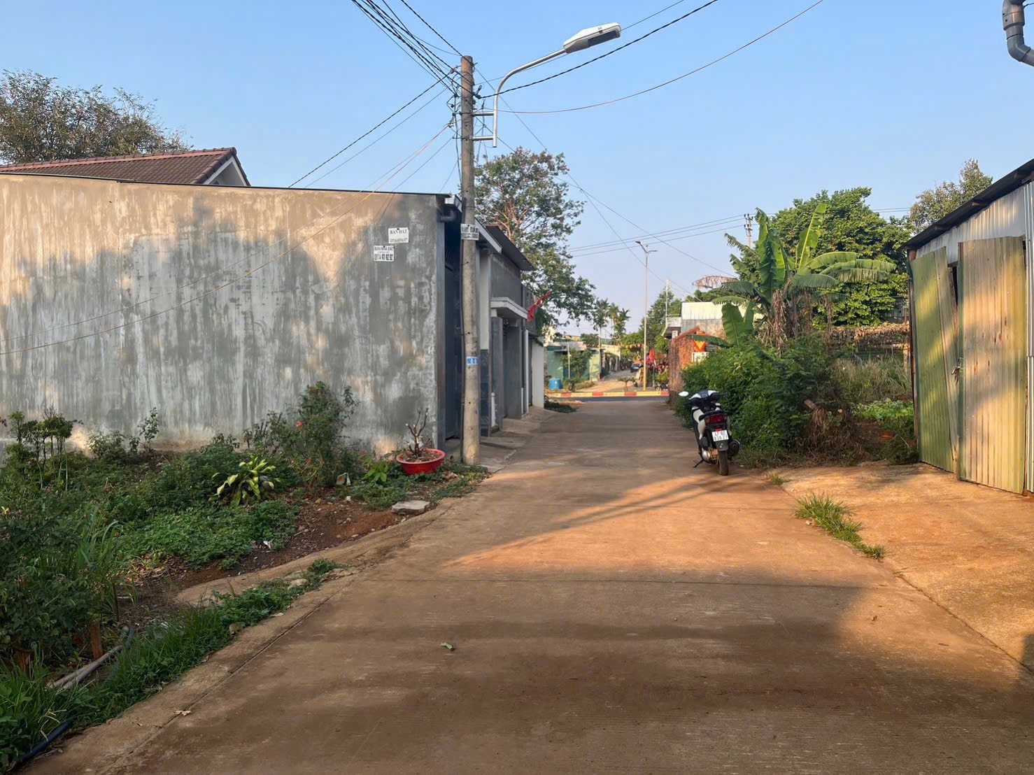 Bán Đất 100m² Hẻm 200 Vạn Xuân Tân Thành BMT – 1 Tỷ 750 Triệu