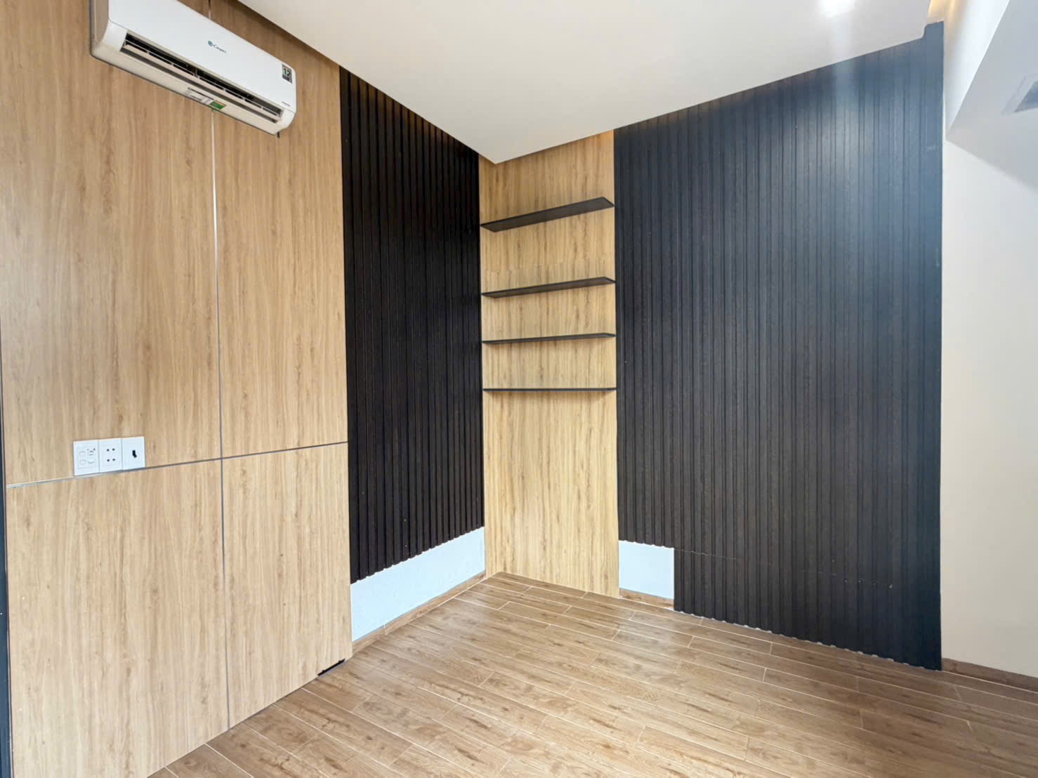 Bán Biệt Thự Mini 120m² Hẻm 473 Y Moan BMT – Full Nội Thất Giá 3 Tỷ 650