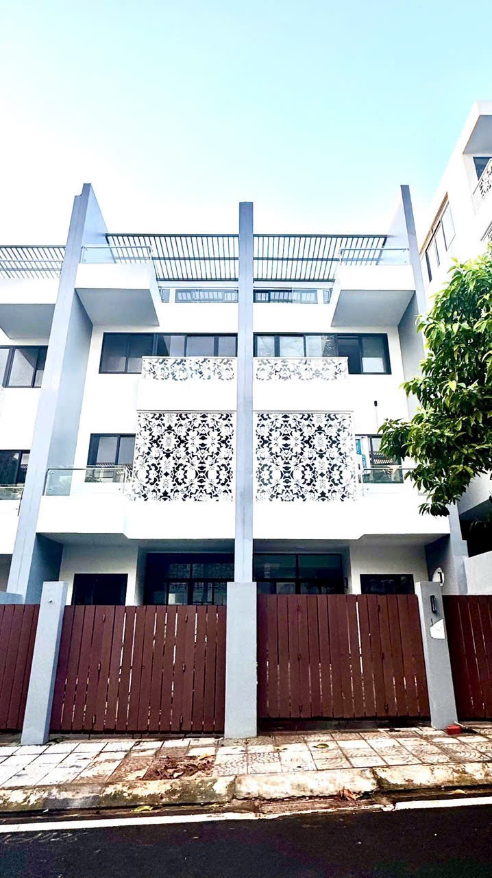 Bán Nhà phố 125m² Thành phố Cà Phê BMT – Nhà Tesla Hiện Đại 9 Tỷ 650 Triệu