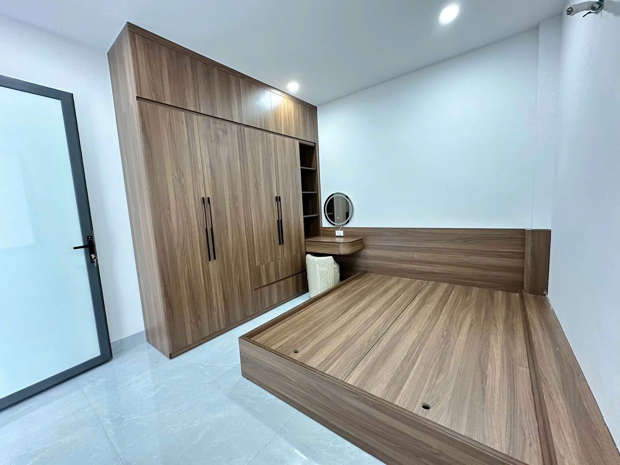 Bán nhà hẻm 180m2 tại Thôn 4 – 2 tỷ 730 triệu