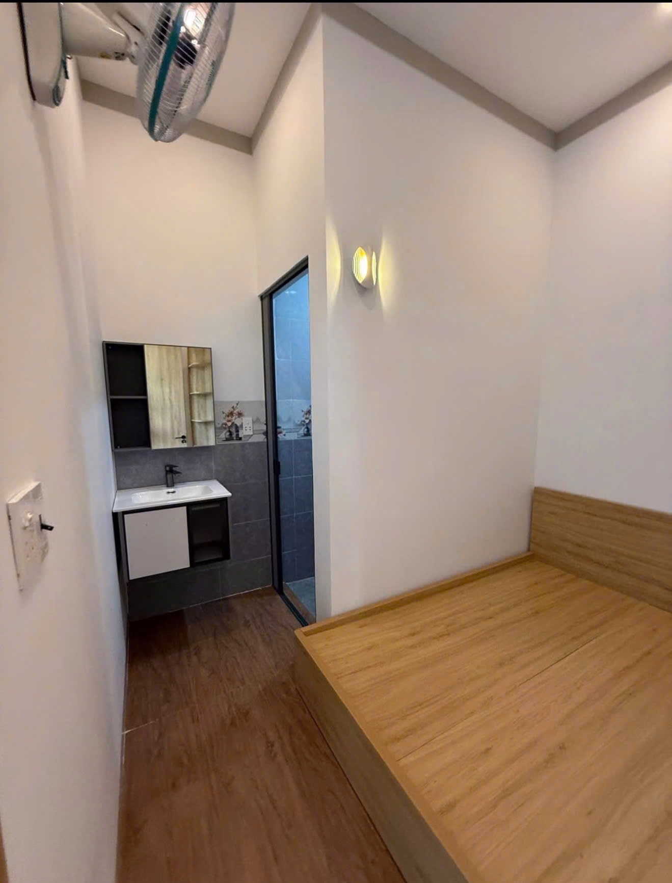 Bán nhà phố Đặng Nguyên Cẩn diện tích 70m2 giá 2 tỷ 9