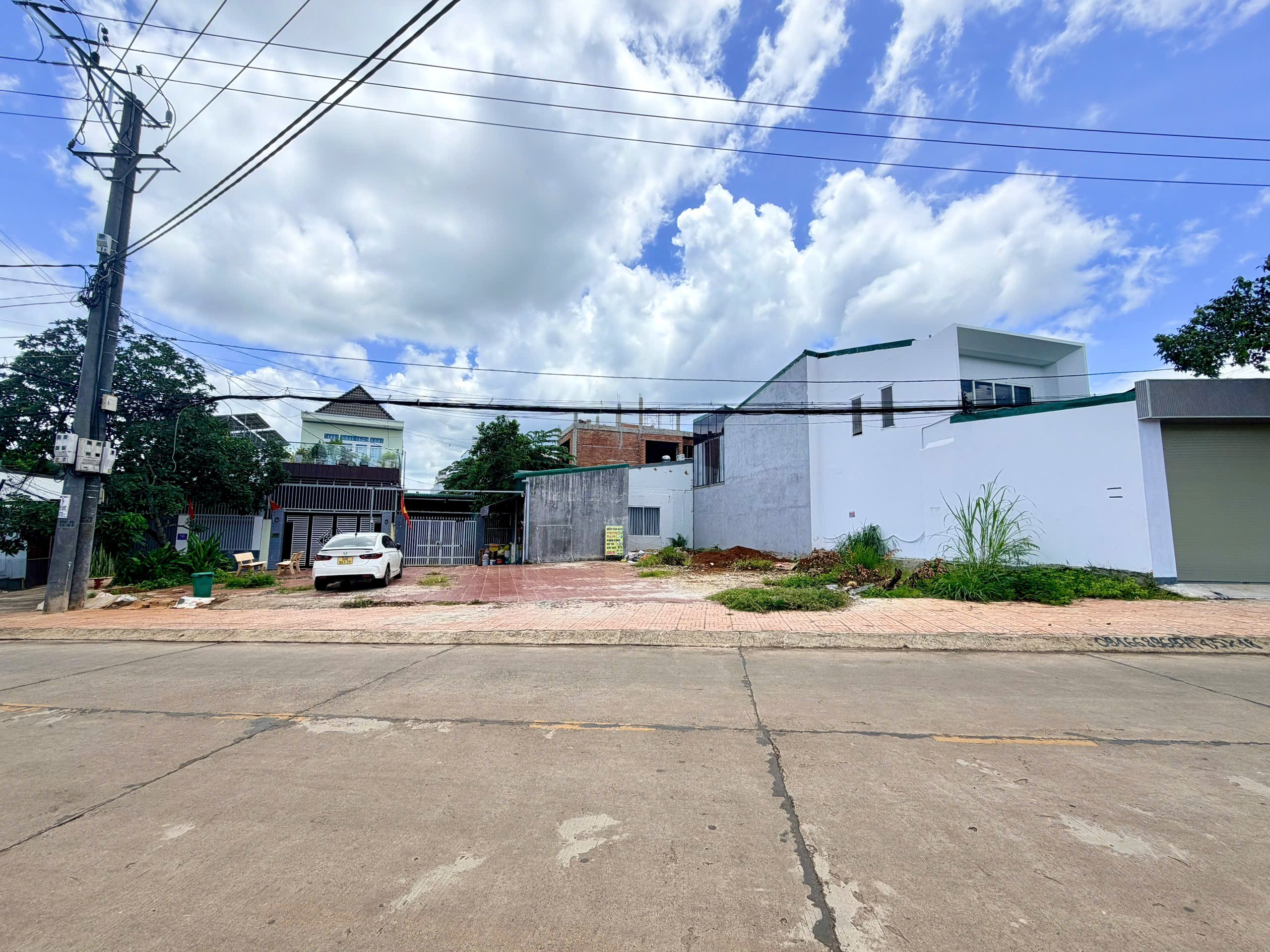 Bán đất nền 60 m² đường Vạn Xuân, Tân Thành, giá 2,8 tỷ