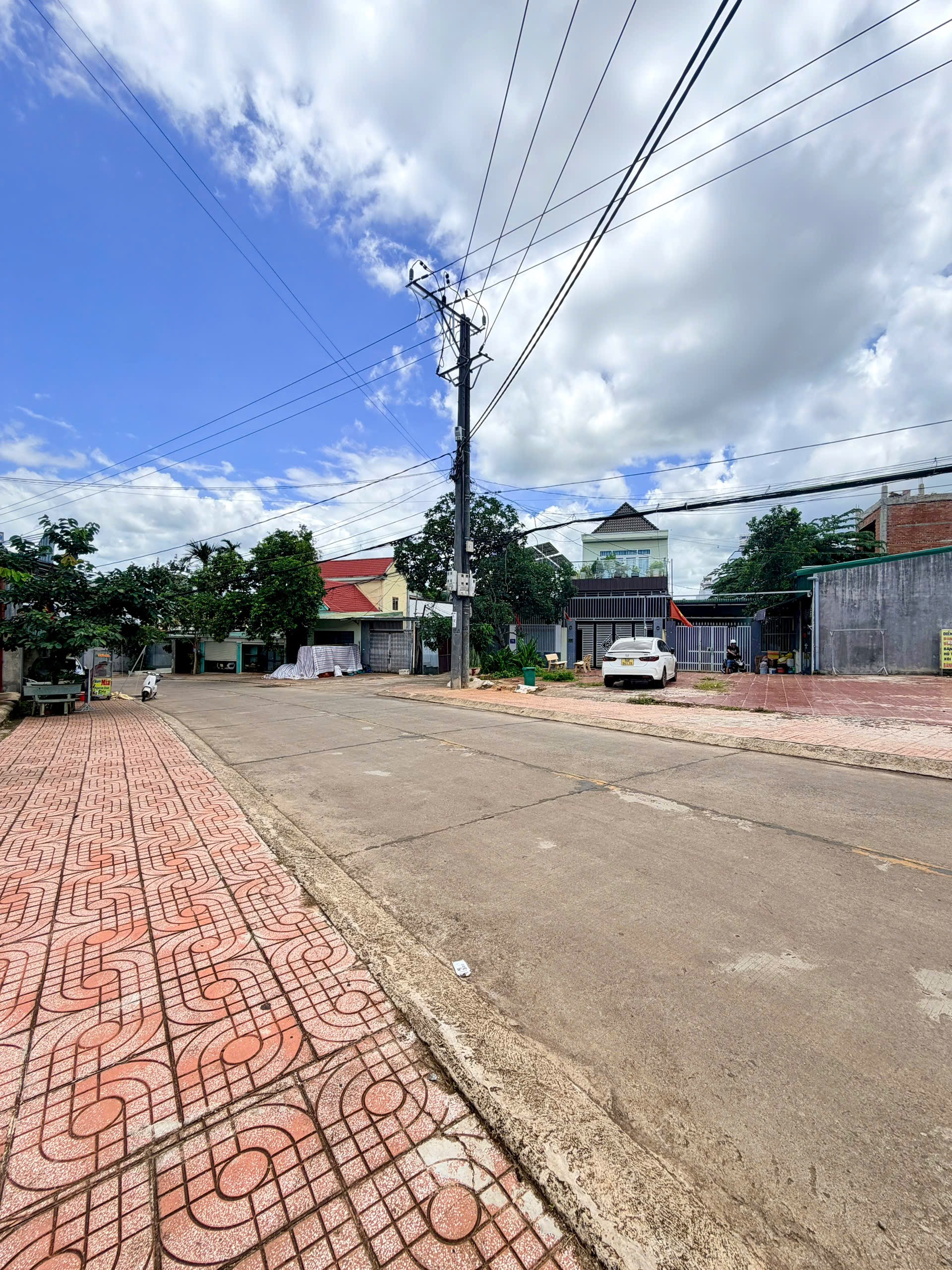 Bán đất nền 60 m² đường Vạn Xuân, Tân Thành, giá 2,8 tỷ