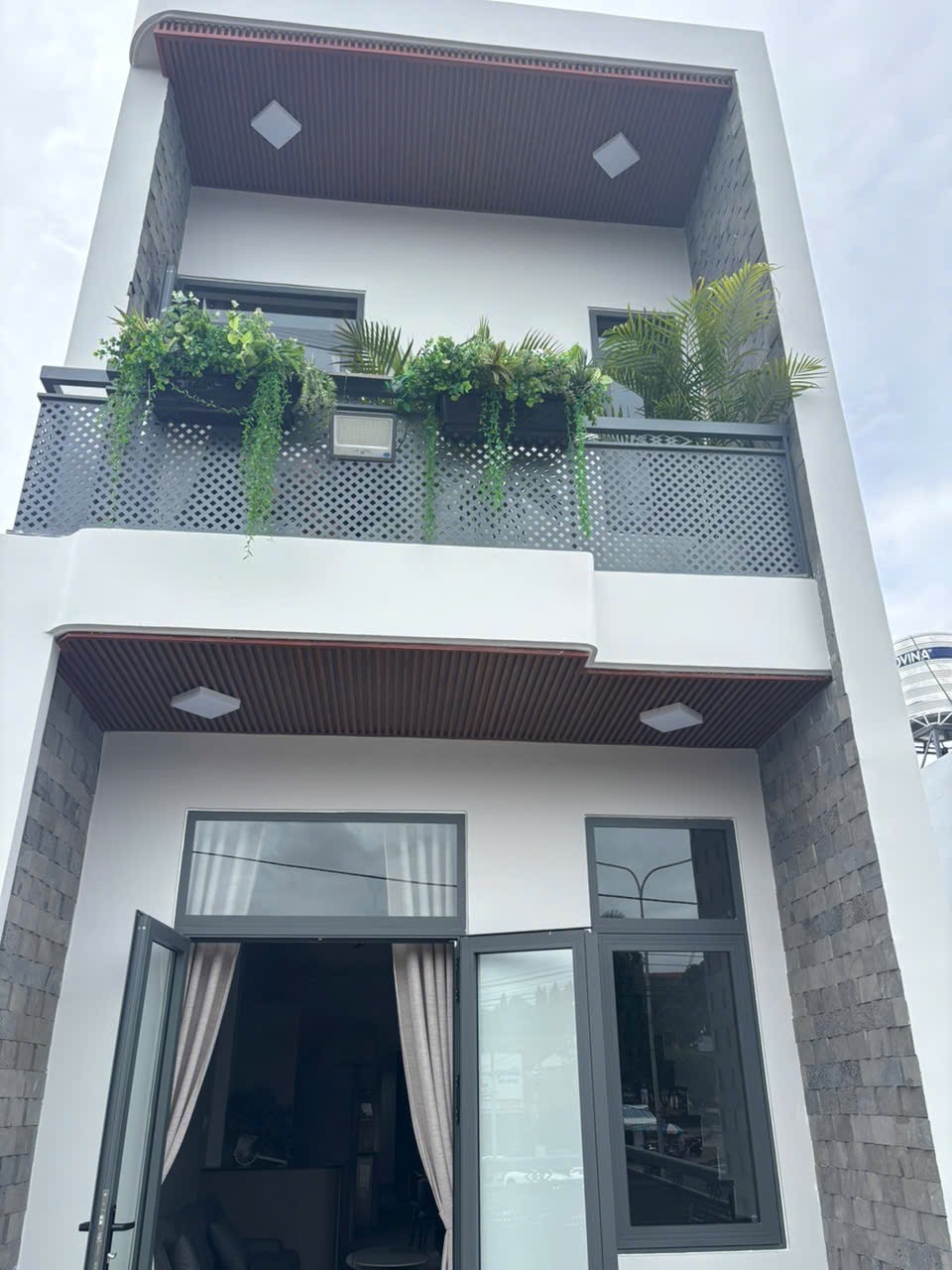 Bán nhà mặt tiền 80m² đường Võ Nguyên Giáp, giá 9,3 tỷ