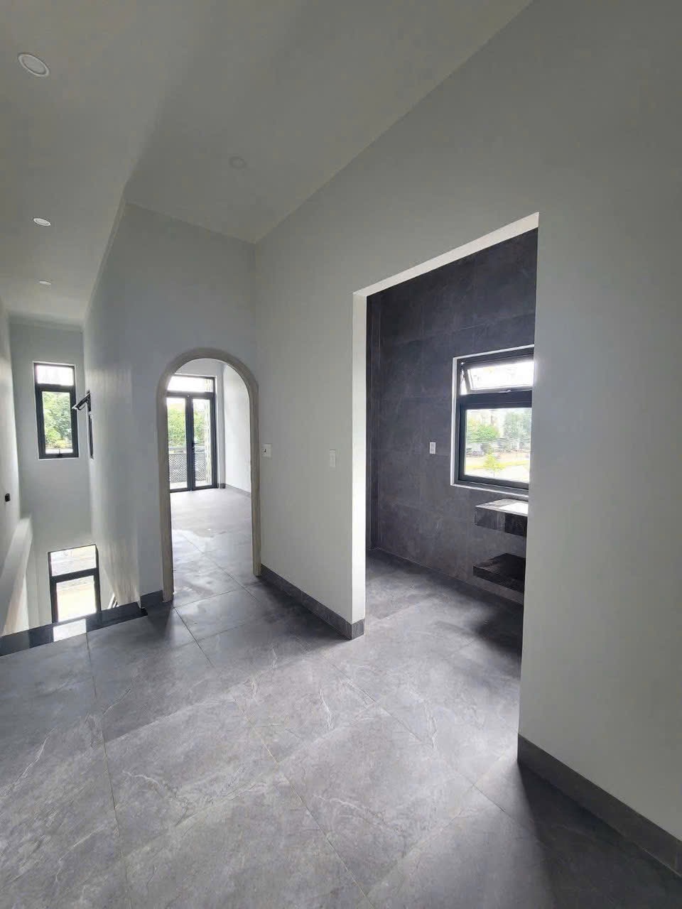 Bán nhà mặt tiền 80m² đường Võ Nguyên Giáp, giá 9,3 tỷ