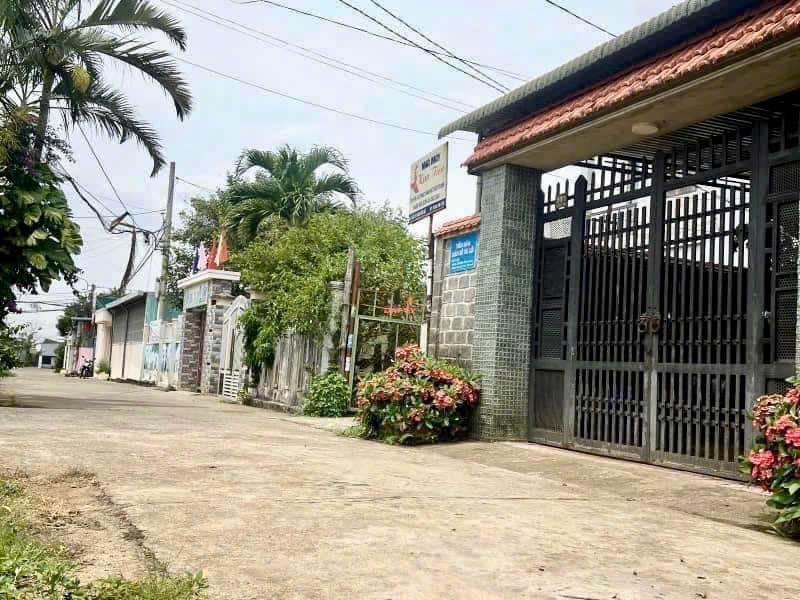 Bán đất nền 120m² hẻm 122 Mai Hắc Đế, giá 3,19 tỷ
