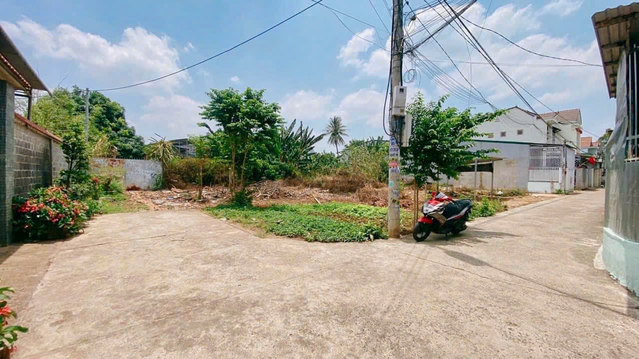 Bán đất nền 120m² hẻm 122 Mai Hắc Đế, giá 3,19 tỷ