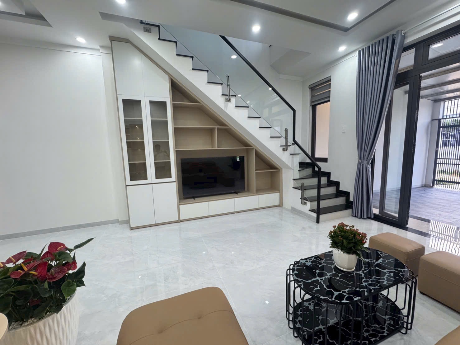 Bán nhà 2 tầng 105m2 hẻm Nguyễn Trường Tộ gần ĐH Tây Nguyên