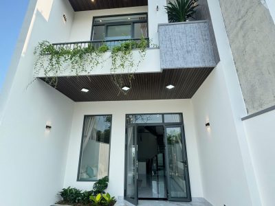 Bán nhà mới xây Thôn 8 Cư Êbur Buôn Ma Thuột 115m2 giá 2.45 tỷ