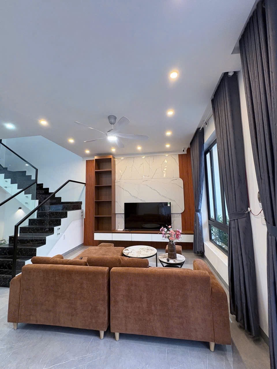 Bán nhà hẻm 2 tầng tại Buôn H’dok Eakao diện tích 114m2 giá 3.249 tỷ