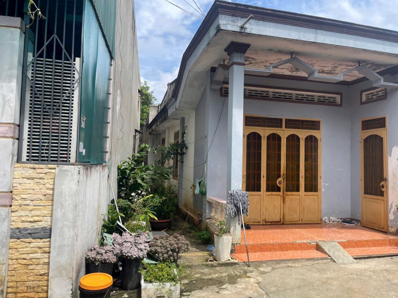 Bán đất nền hẻm Lê Minh Xuân diện tích 72m2 giá 2 tỷ 450 triệu