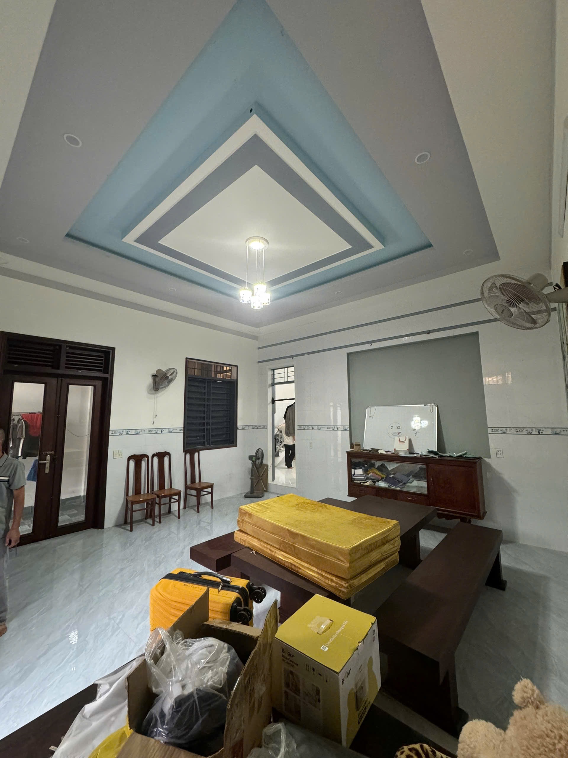 Bán nhà hẻm Đặng Văn Ngữ diện tích 128m2 giá 2 tỷ 300 triệu