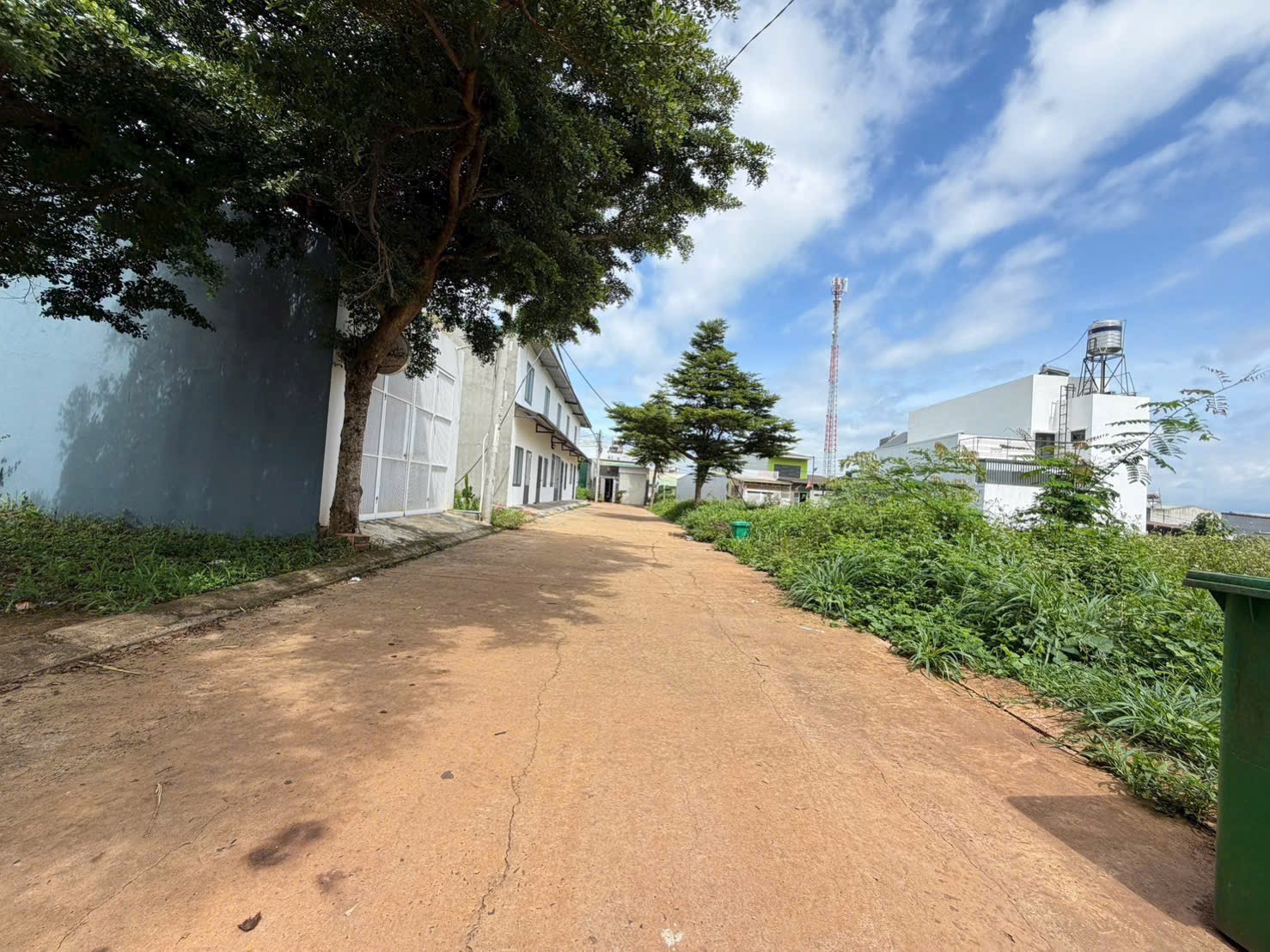 Bán 2 lô đất liền kề tại hẻm 434 Ymoan, khu Thành Đồng, 100m2