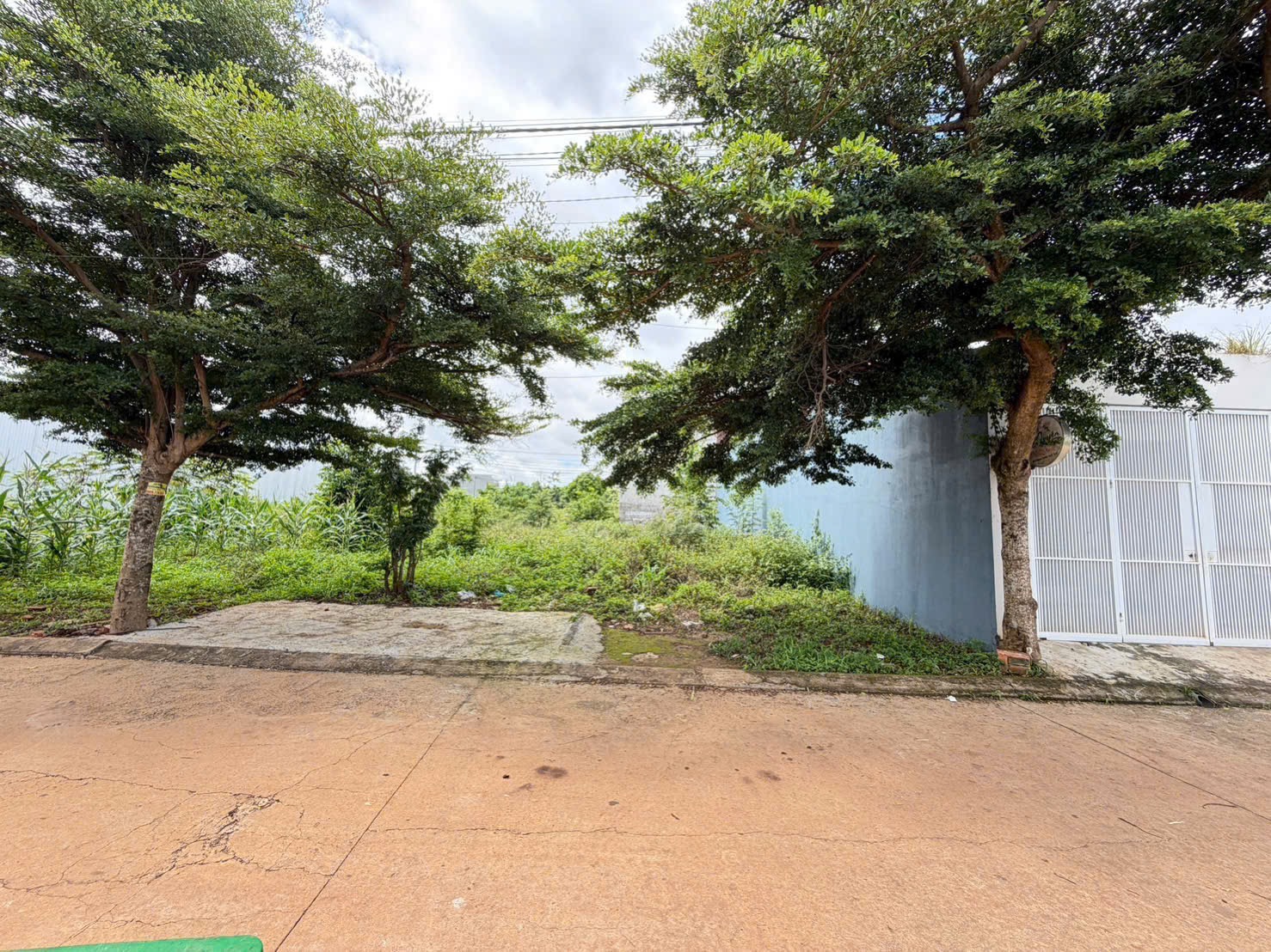 Bán 2 lô đất liền kề tại hẻm 434 Ymoan, khu Thành Đồng, 100m2