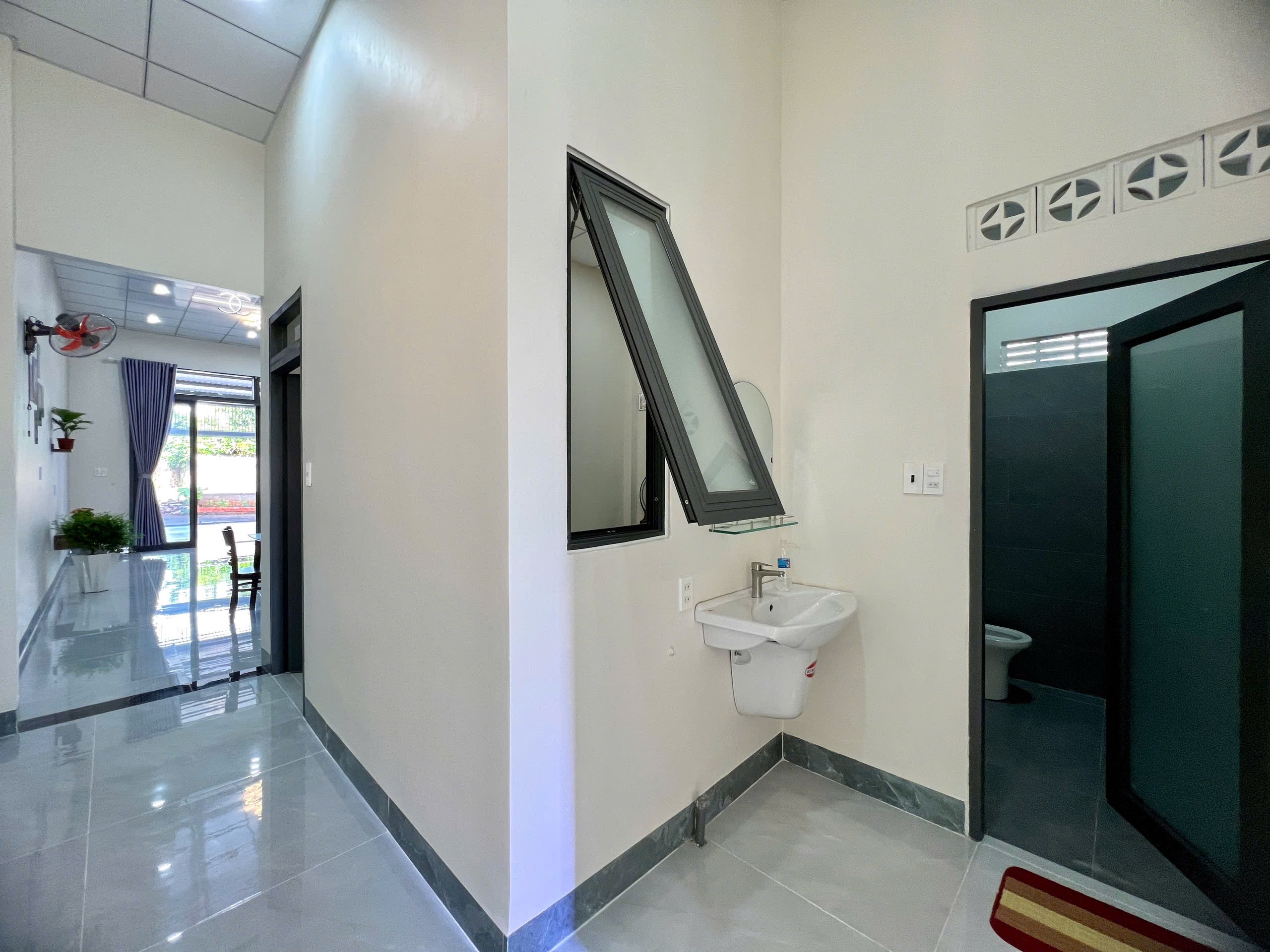 Bán nhà mới 100% 5x23m tại đường Nguyễn Phúc Chu giá 2.35 tỷ
