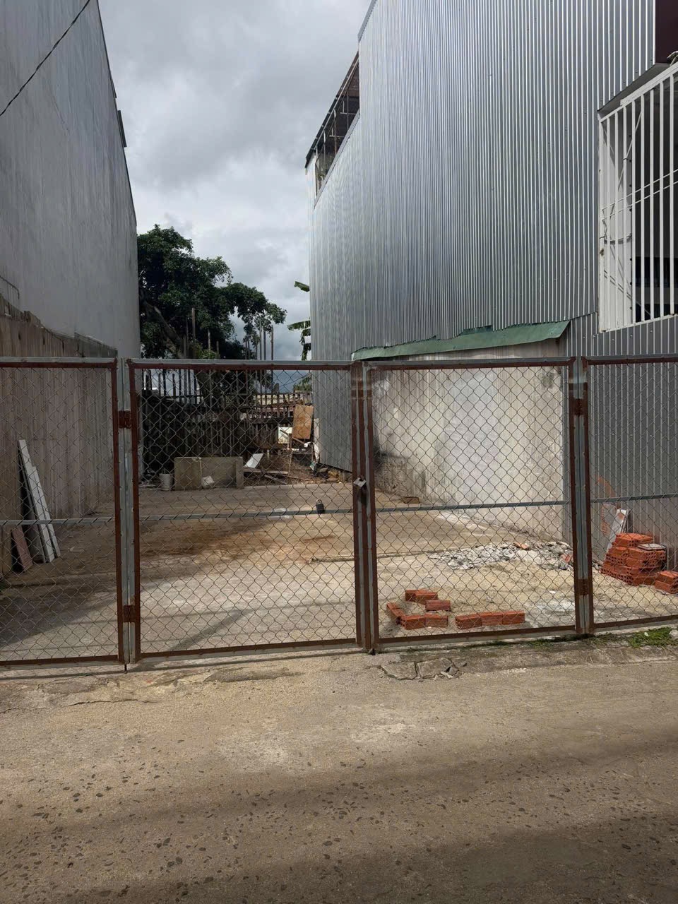 Bán đất hẻm Y Ngông diện tích 115m2 giá 3 tỷ 990 triệu