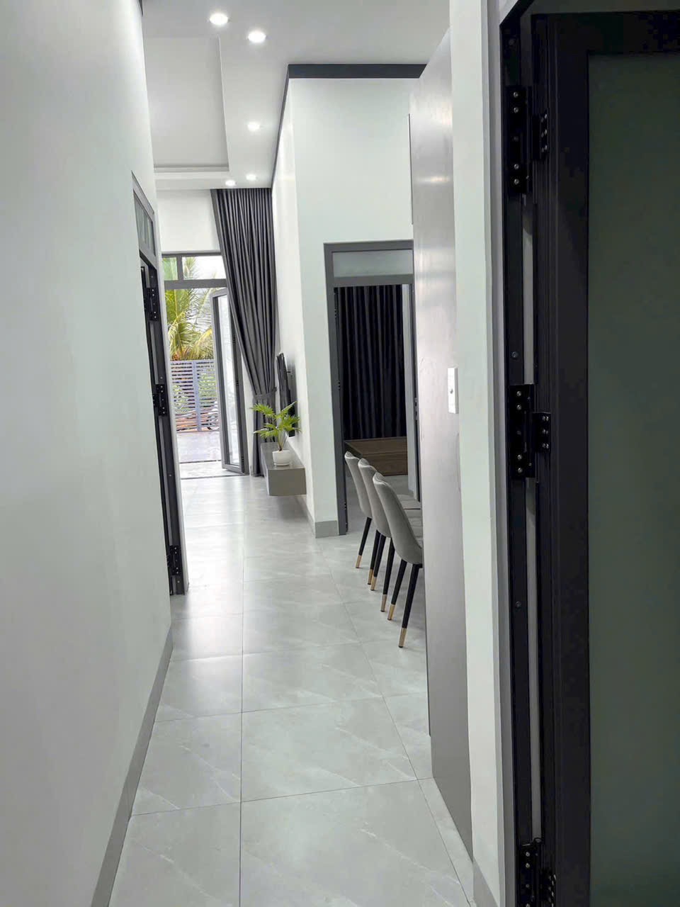 Bán nhà mới xây 144m2 tại phường Eakao cách đường Y Wang 40m