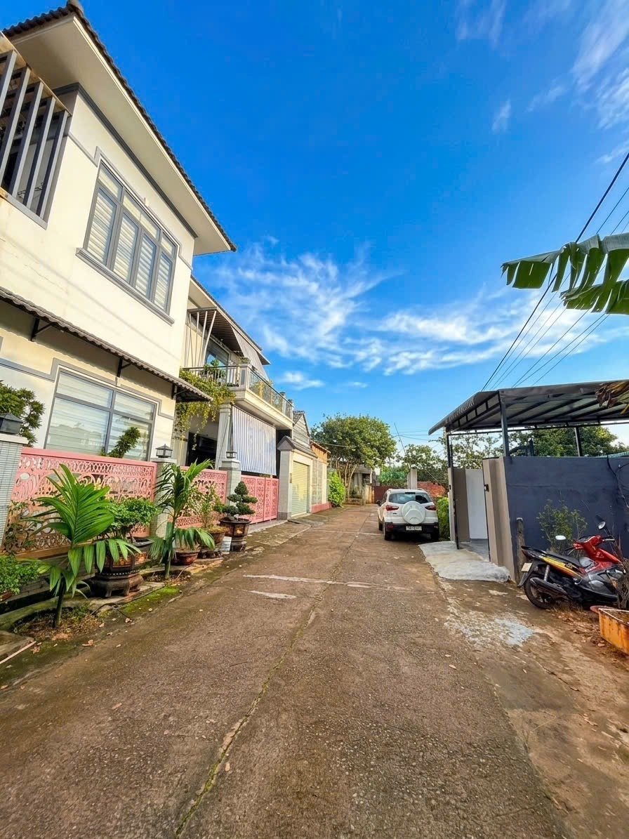 Bán nhà mới đầy đủ nội thất 132m2 tại phường Tân Lập giá 1.8 tỷ