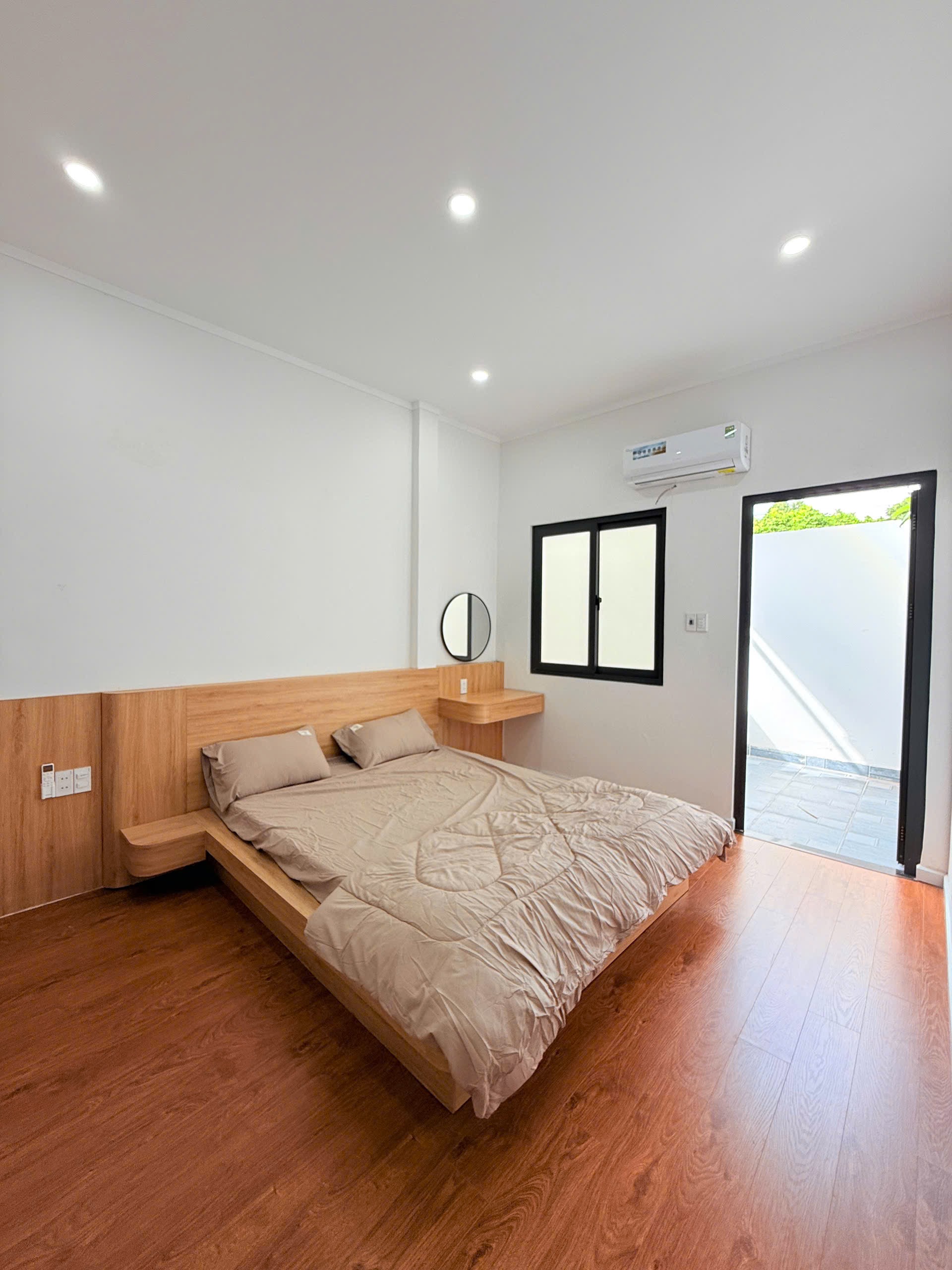 Bán nhà mới đầy đủ nội thất 132m2 tại phường Tân Lập giá 1.8 tỷ