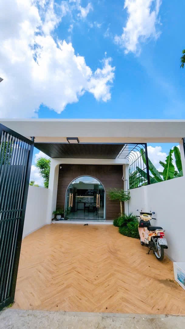 Bán nhà đẹp đường Ywang 5x30m diện tích lớn 3 phòng ngủ giá 3.3 tỷ