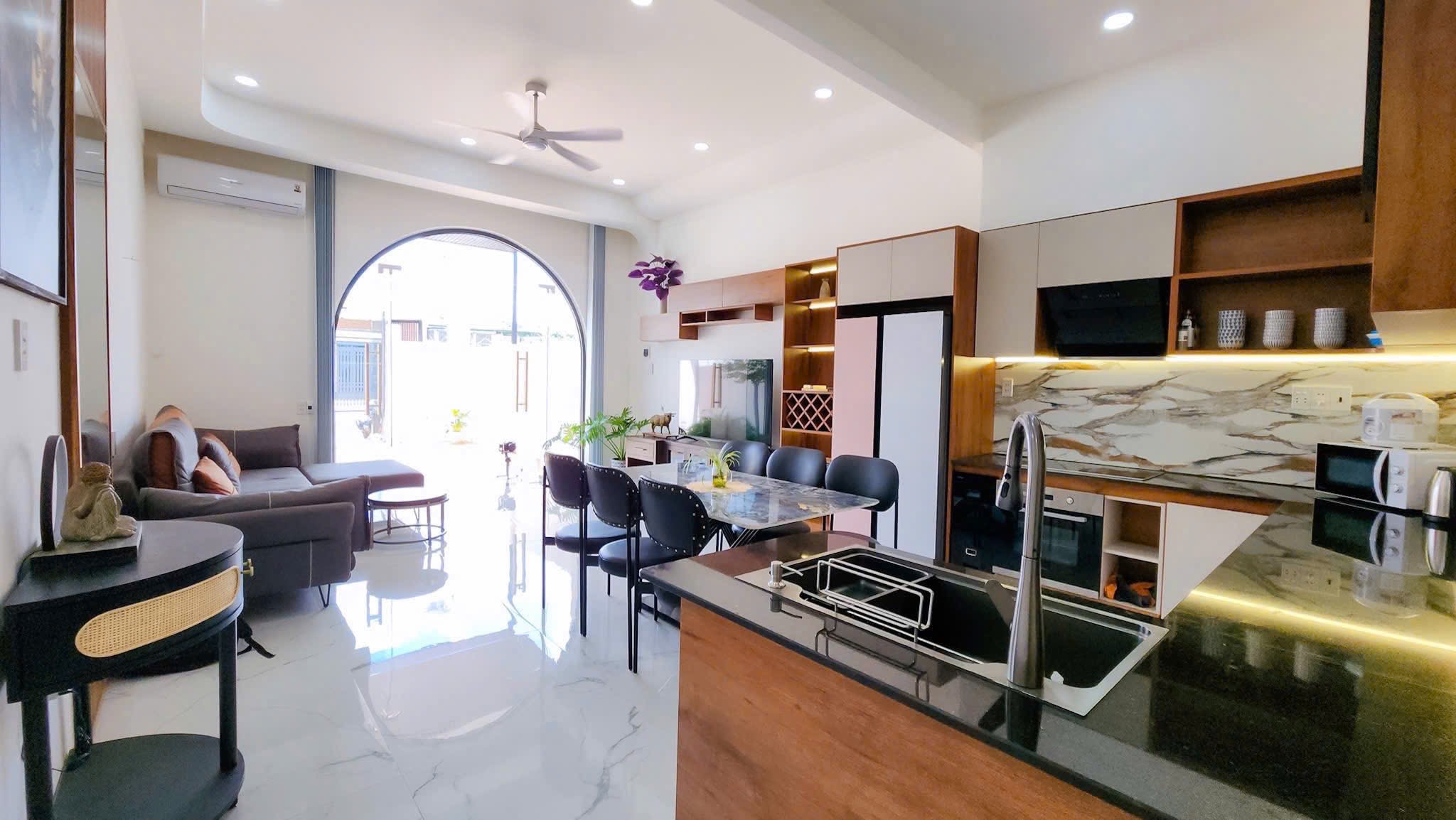 Bán nhà đẹp đường Ywang 5x30m diện tích lớn 3 phòng ngủ giá 3.3 tỷ