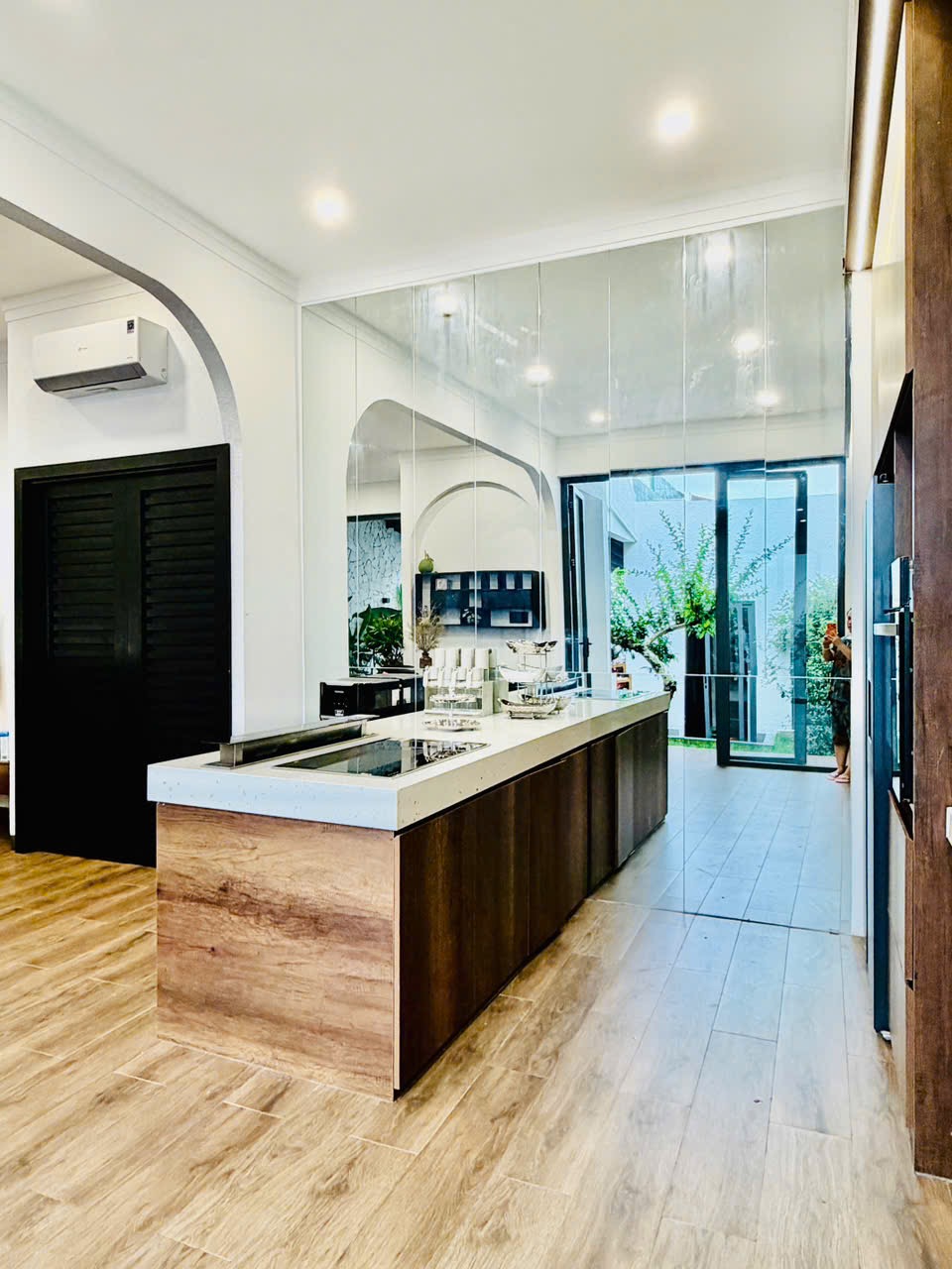 Bán nhà mặt tiền diện tích lớn 9x35m sổ riêng giá 9.986 tỷ