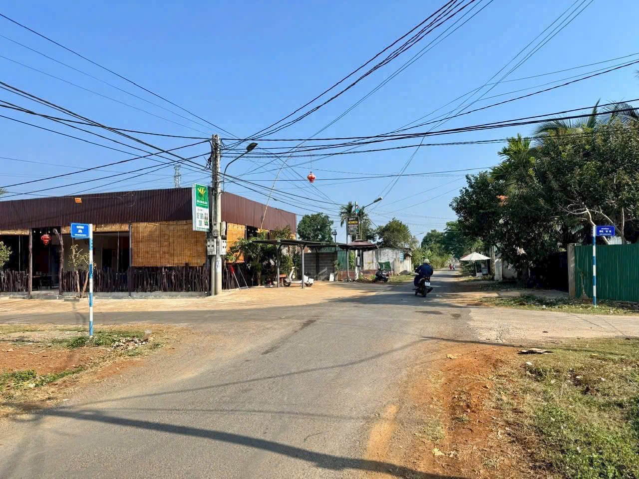 Bán đất mặt tiền đường A diện tích 95 m2 tại Tân An giá 1,777 triệu
